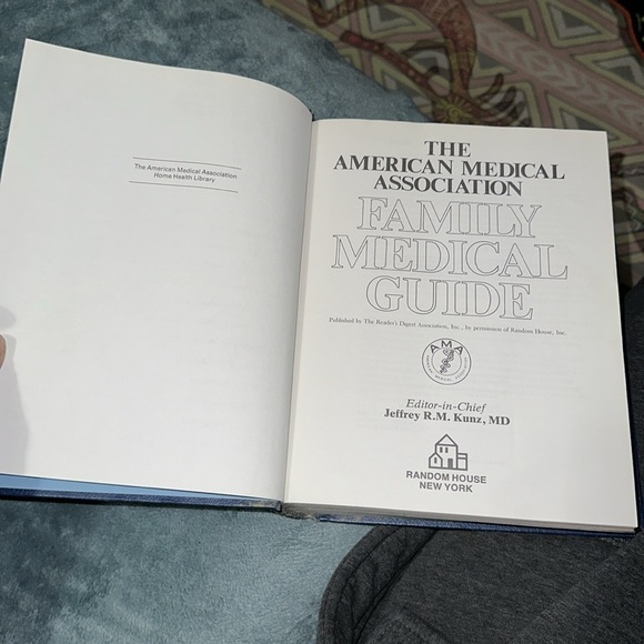 American medical association Family medical guide 1982 - Picture 6 of 8
